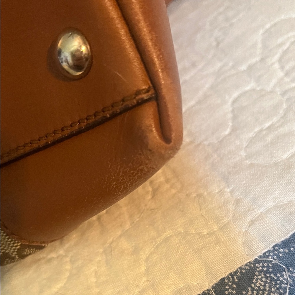Authentic Gucci Monogram Satchel - Picture 5 of 13